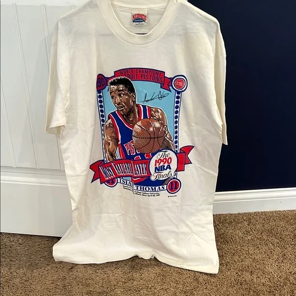 Never worn Vintage NBA Finals Graphic Isiah Thomas T-Shirt - Picture 1 of 6